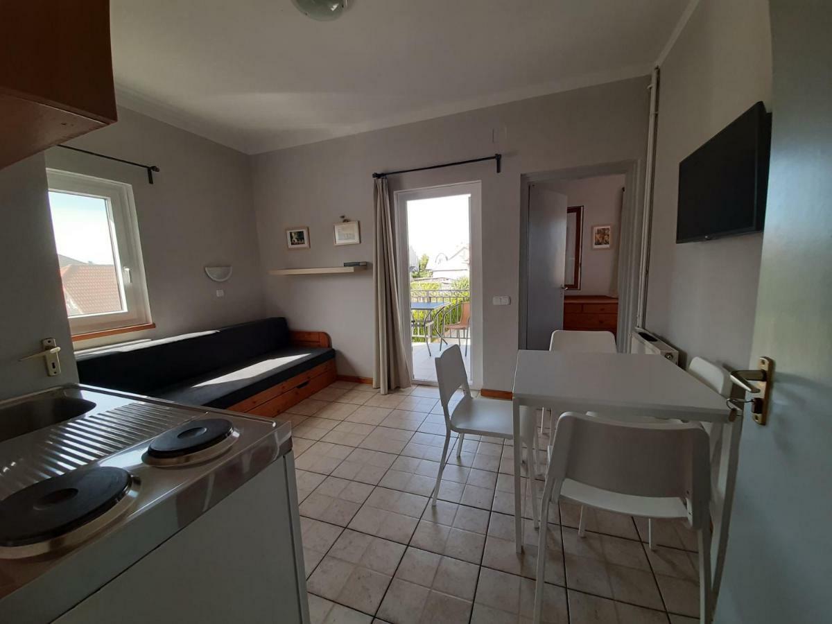 קסזטלי Familia Apartmanhaz מראה חיצוני תמונה